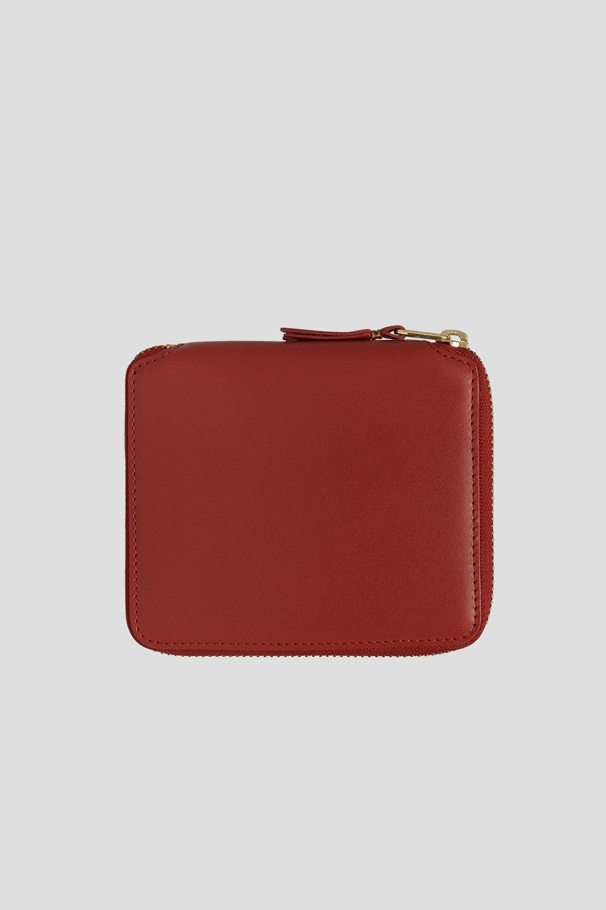 【関税&送料込】Comme Des Garcons Wallet Red Leather Wallet COMME des GARCONS Classic Leather Zip Wallet in Red | FWRD